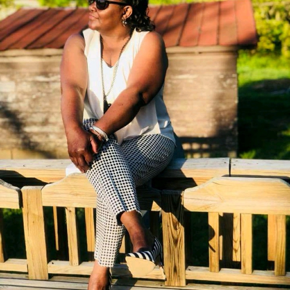 Meet your Posher, Tewanna